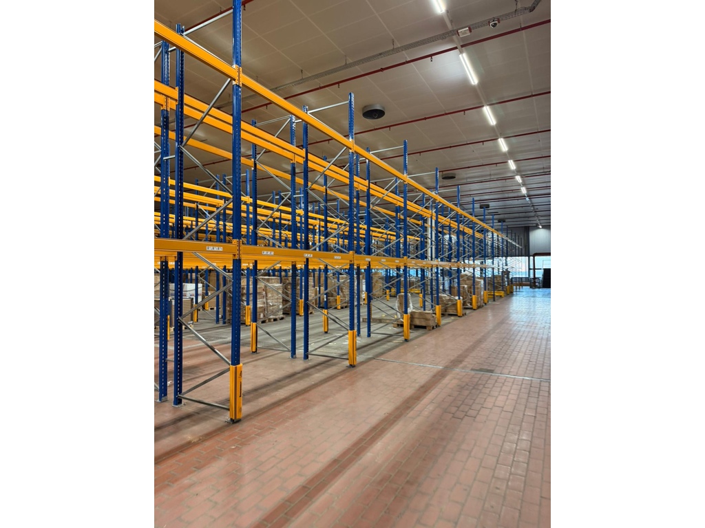 Palettenregal Jungheinrich MPB – ca. 14,00 lfm | Höhe 500 cm | Boden + 2 | 2.100 kg Fachlast